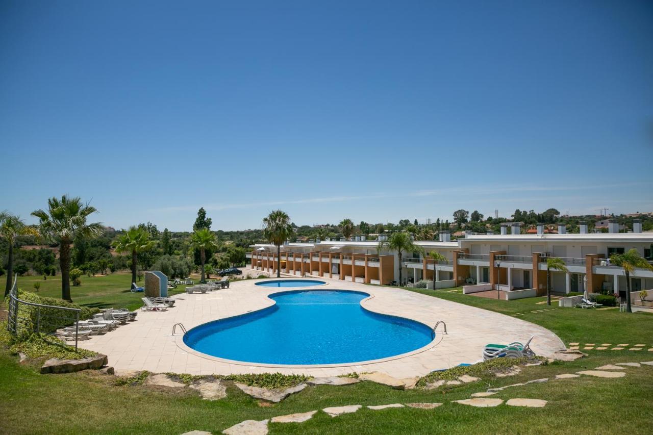 Sunny Villa Facing The Swimming Pool Fontainhas  Ngoại thất bức ảnh